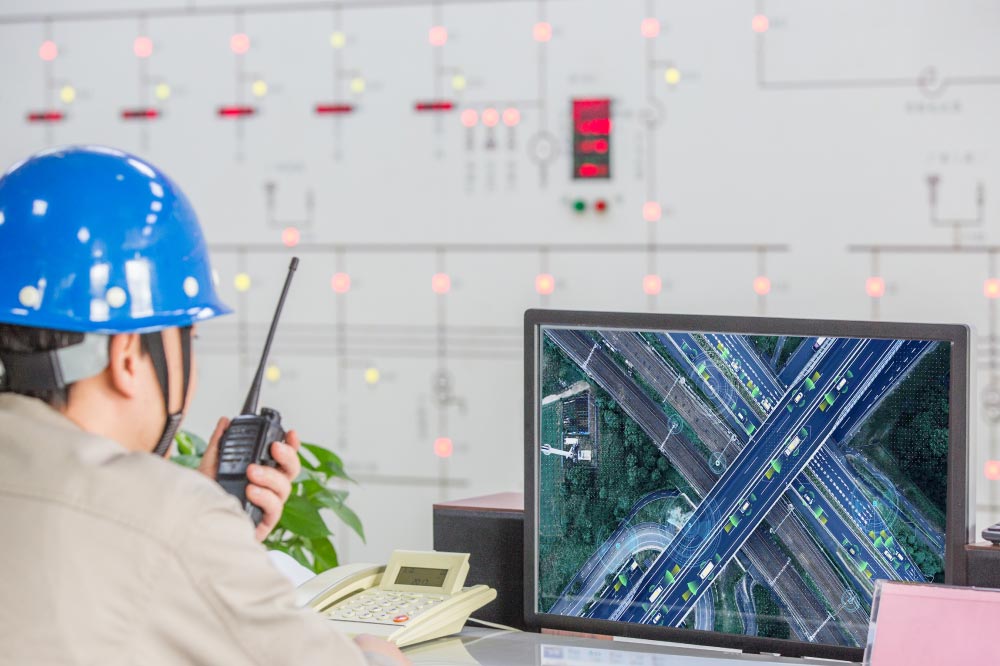 Los beneficios de la gestión de flotas con GPS en la industria de la logística